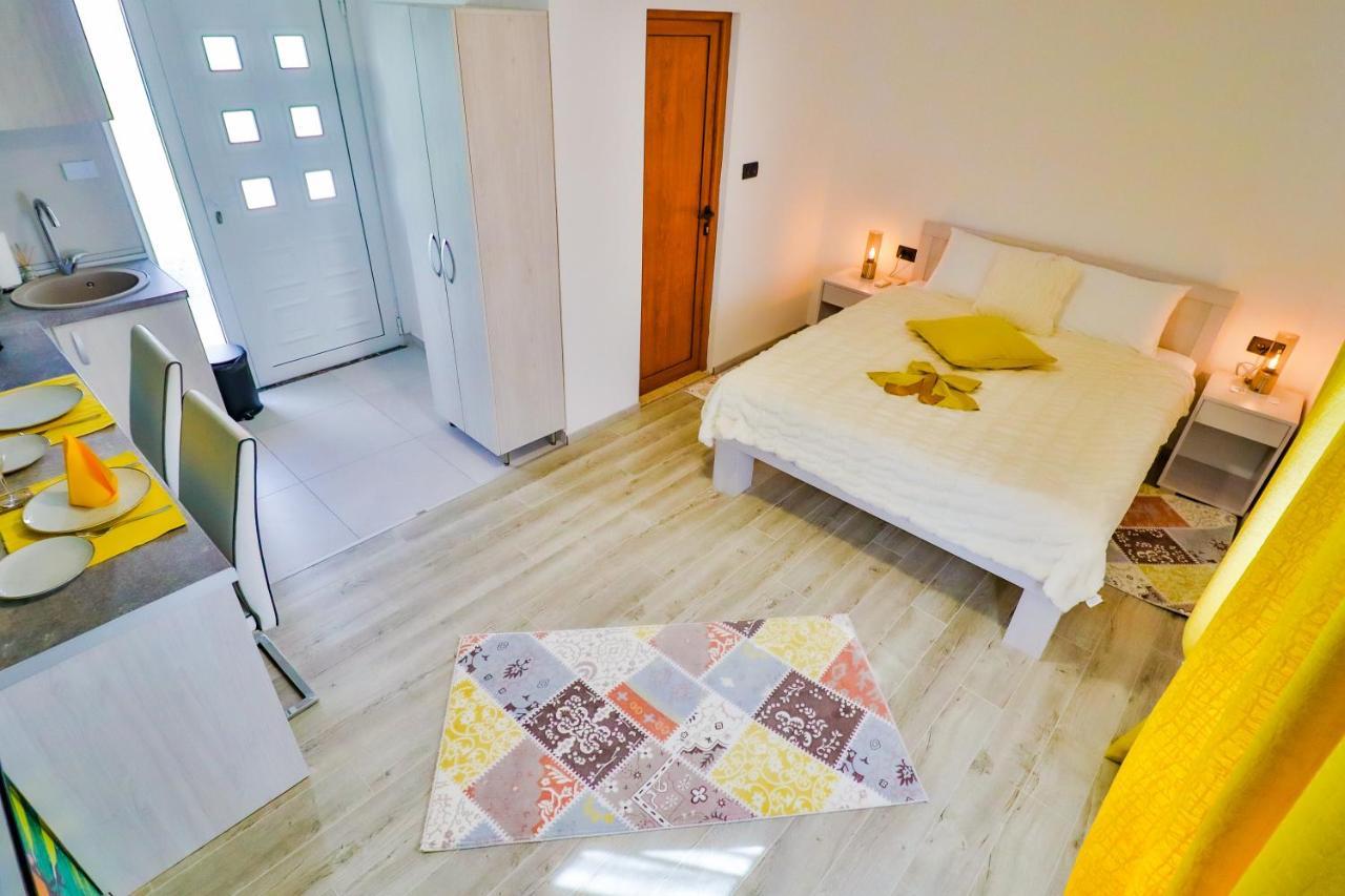 Simo Apartments Airport Podgorica Eksteriør billede