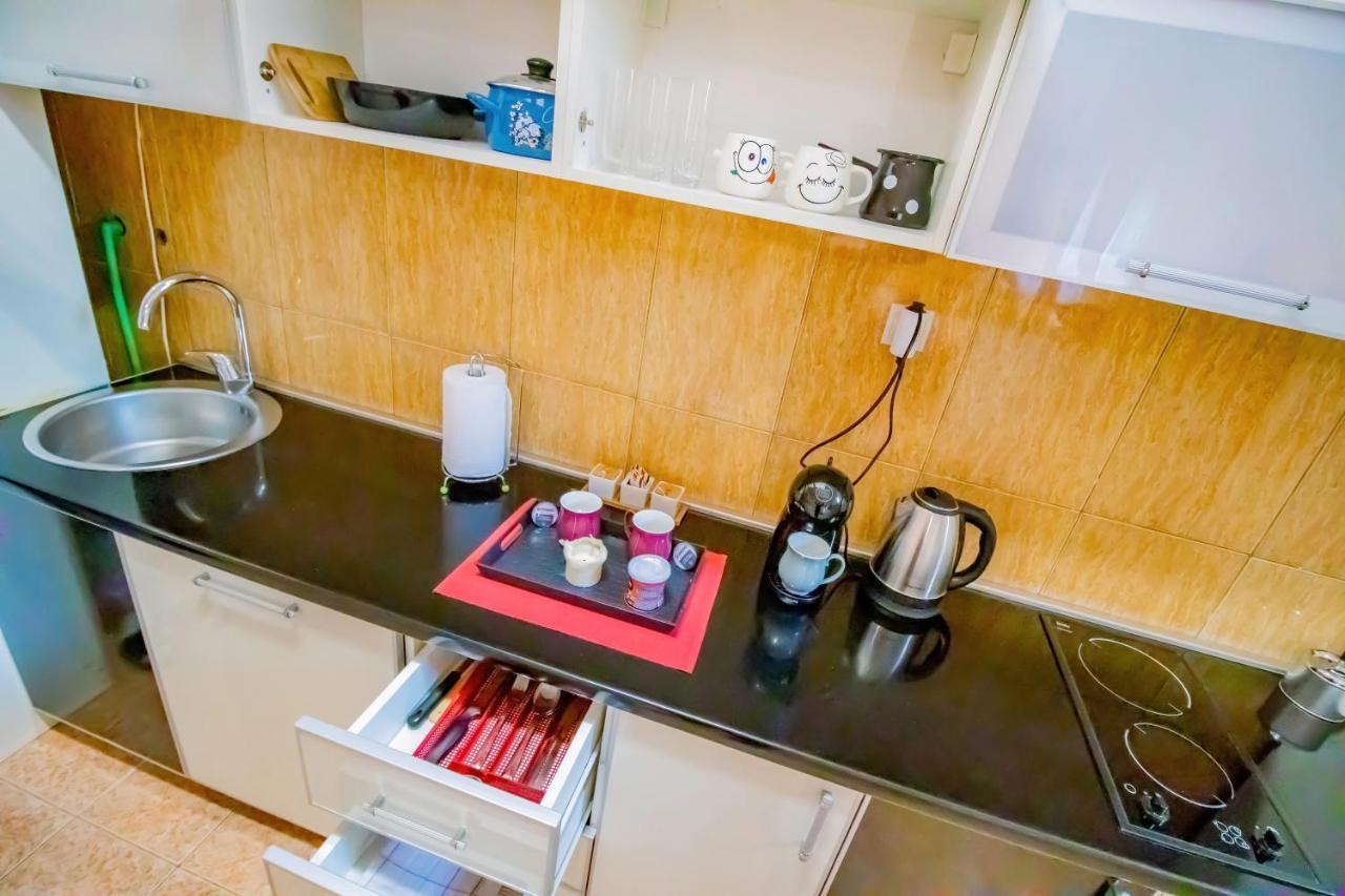 Simo Apartments Airport Podgorica Eksteriør billede