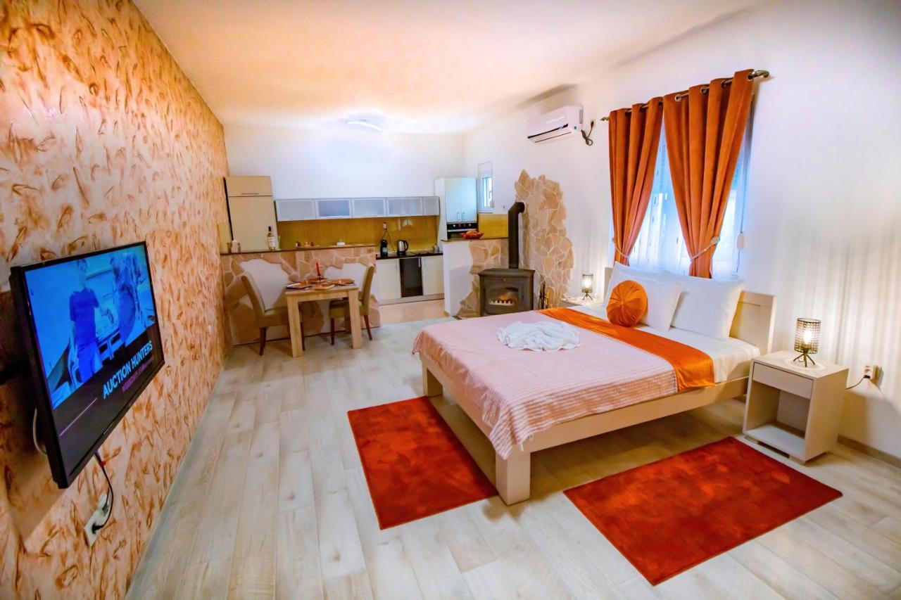 Simo Apartments Airport Podgorica Eksteriør billede