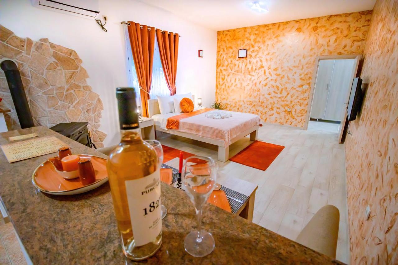 Simo Apartments Airport Podgorica Eksteriør billede